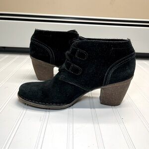 Clark’s Black Suede Lace Up Booties Boots Carleta Lyon Unstructured  Size 7 1/2